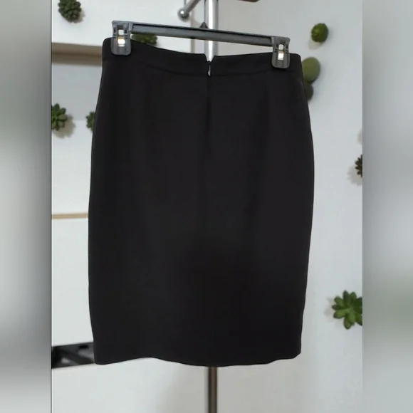 J Crew Black & White Pencil Skirt, 0 - Picture 2 of 3